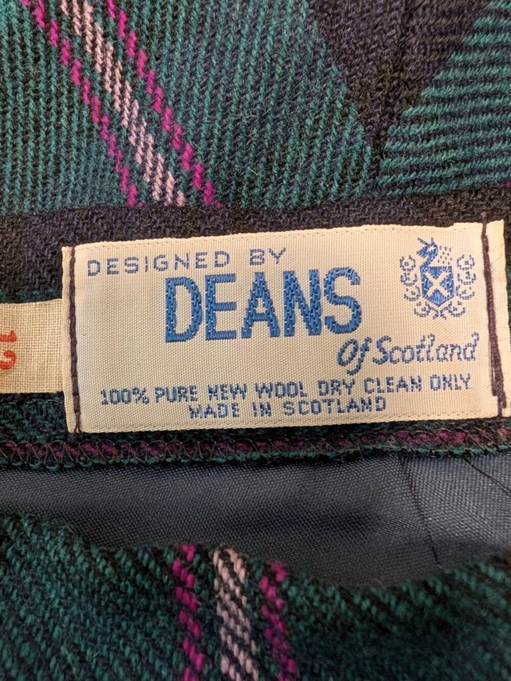 Vintage Deans Of Scotland Sz 12 Green Black Pink Plaid 100% Wool Academia Skirt - Picture 11 of 11